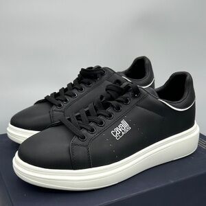 Roberto Cavalli Cavalli Class Metallic Trim Sneaker Black Size 40 EU / 7 US NIB